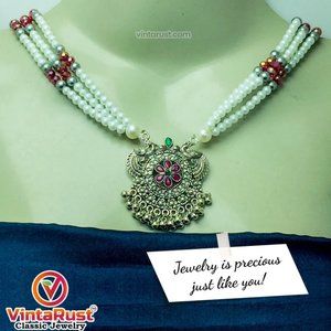 Multicolor Beaded Chain Necklace With Silver Kuchi Motif Pendant